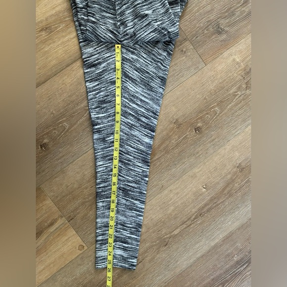 No Boundaries Women’s‎ Black White Gray Leggings Size Large Soft Stretchy - Picture 7 of 8